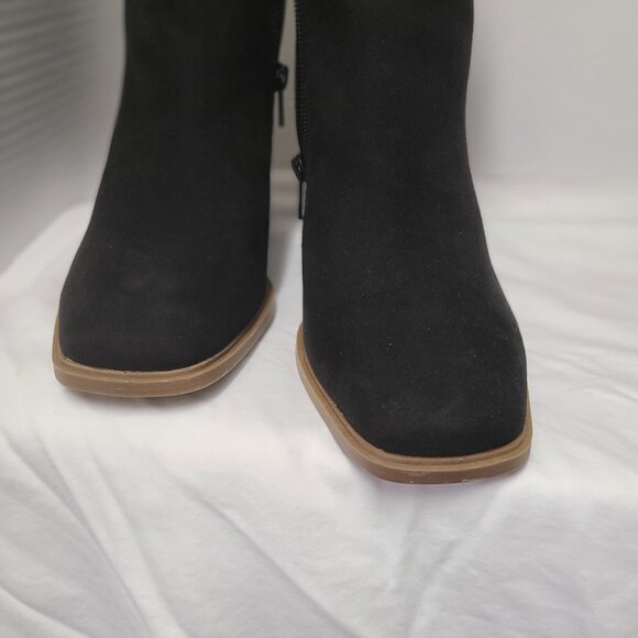 SOLD - Picture 4 of 8